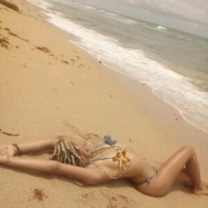 Joven hermosa, lista para ti