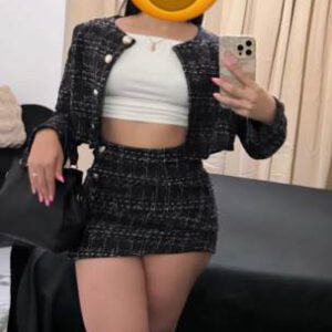 Si buscas una mujer que te deje contento y vacío, aqui estoy…